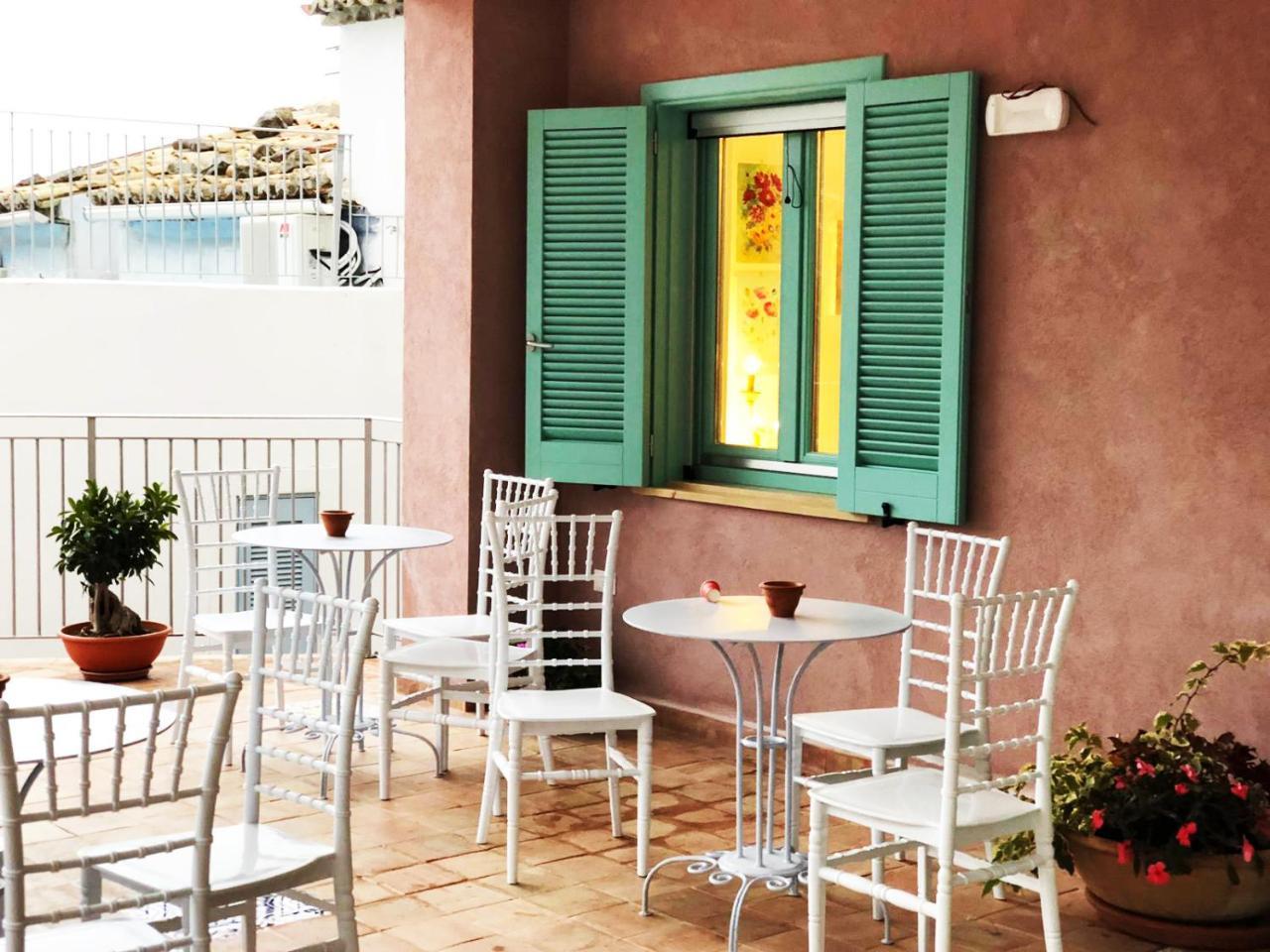 Borgo Rosso Di Sera - Resort Country Chic Resort San Lucido